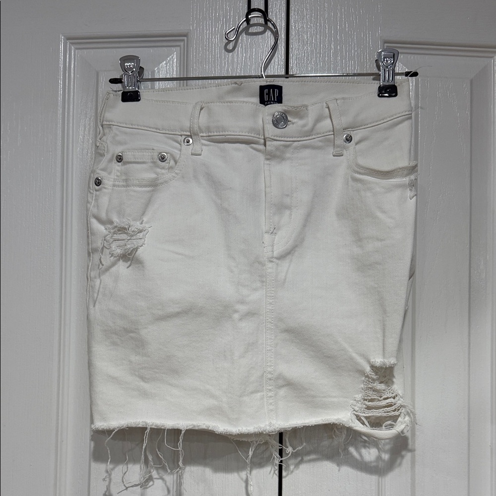 GAP White Distressed Denim Skirt